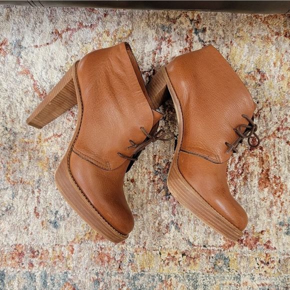 Cole Haan Leather Laceup Boots 9 - Picture 3 of 10